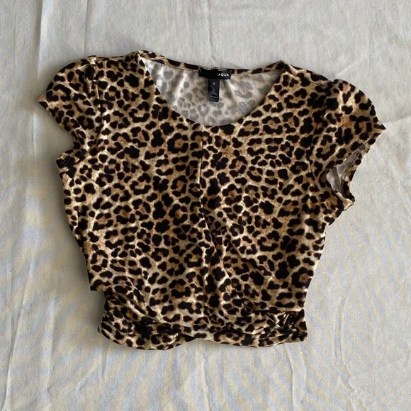 NWT AQUA Leopard Print Short Sleeve Knot Top Size M - Picture 2 of 6